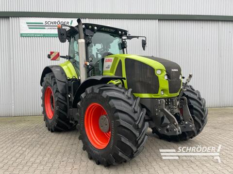 <strong>CLAAS AXION 950 CMAT</strong><br />
