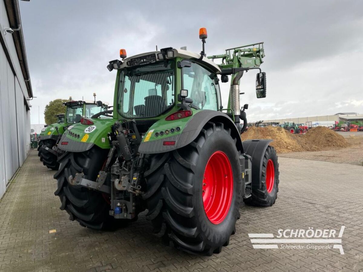 Fendt 718 VARIO S4 PROFI PLUS 3