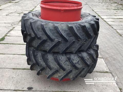 BKT 2X 520/85R42 | 2X 480/70R30