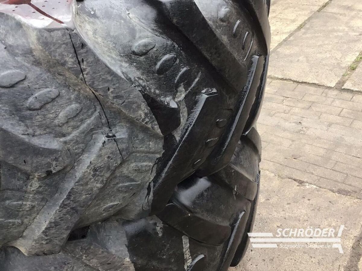 BKT ZWILLINGSRÄDER 460/85 R34 + VERSCHLÜSSE 3