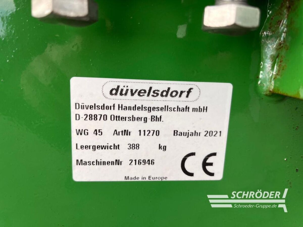 Düvelsdorf DKW 2,70 M 3-PUNKT KEHRMASCHINE 3