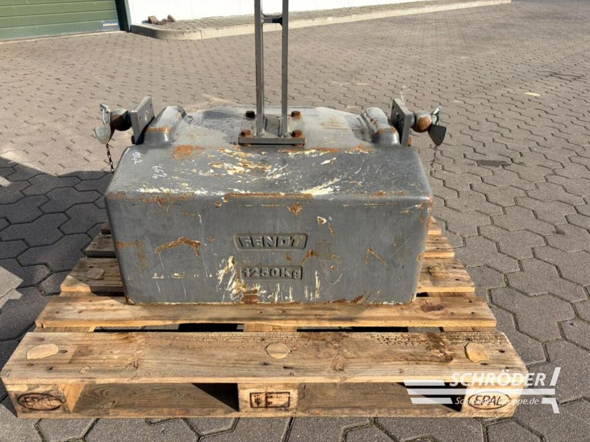 Fendt 1250 KG FRONTGEWICHT 2