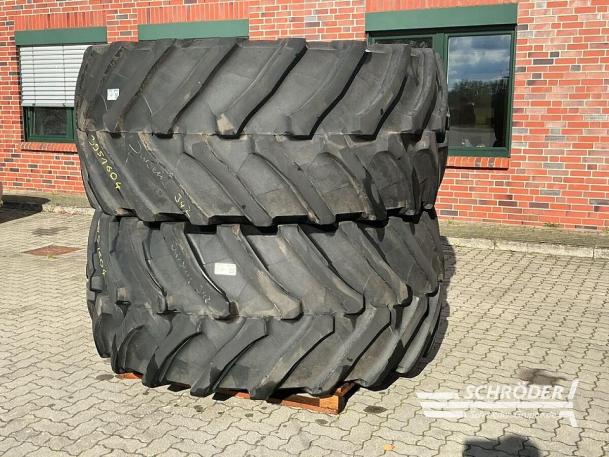 Fendt VF 710/60 R34 + VF 900/60 R42 TRELLEBORG 1