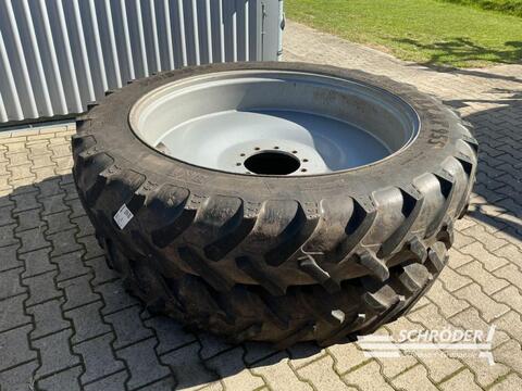 Sonstige 2X 340/85 R48 BKT