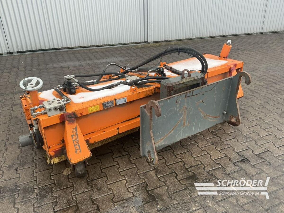 Bema 30 DUAL 2300 | CLAAS SCORPION AUFNAHME 3