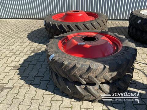 Fendt PFLEGEBEREIFUNG 270/95 R38 + 300/95 R52