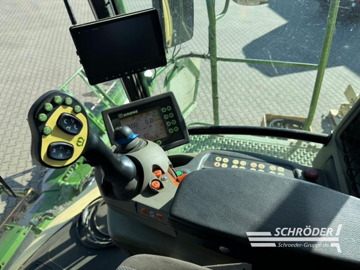 Krone BIG X 700 + EASYCOLLECT 903 3