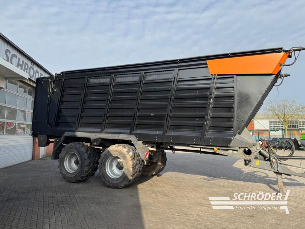 CARGOS 750 + LADERAUMABDECKUNG 3