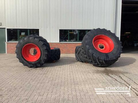 VF 710/60 R34 + VF 900/60 R42 TRELLEBORG