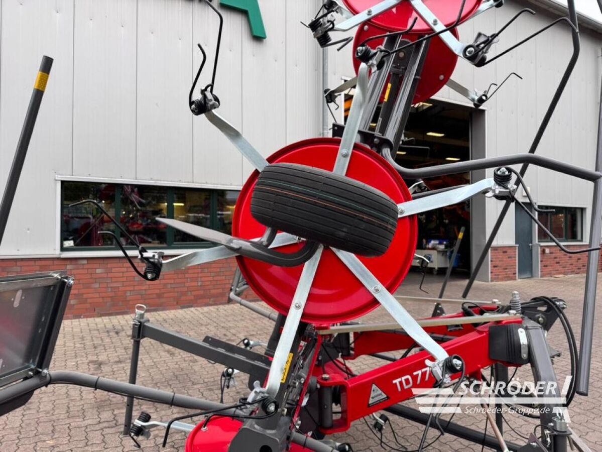 Massey Ferguson TD 776X DN (LOTUS 770) 3