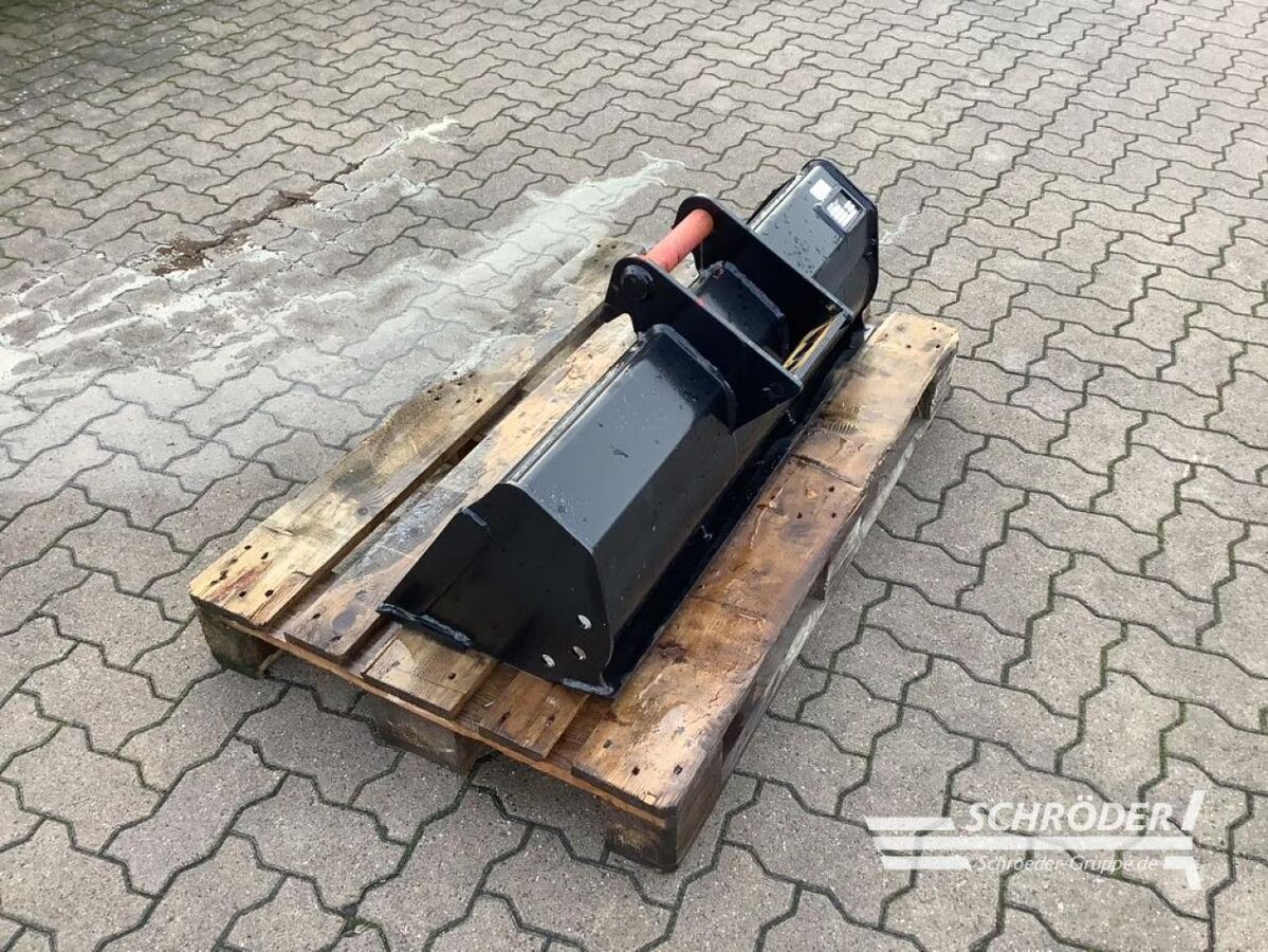 GRABENRÄUMLÖFFEL 1,00 M 3