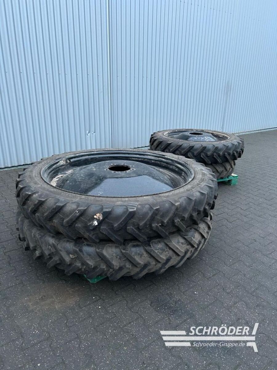 Fendt 2X 270/95 R38 / 2X 270/95 R 54 CEAT 1