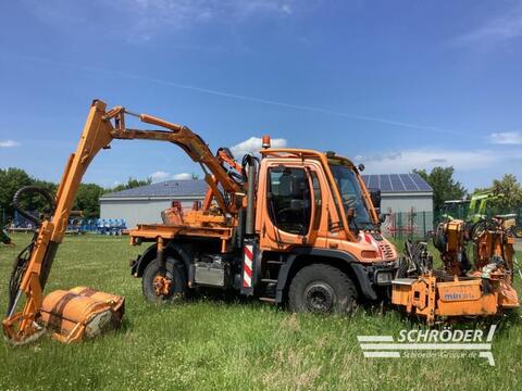 Daimler UNIMOG U 405/12