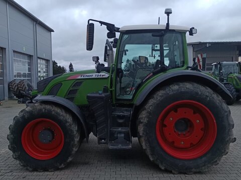 Fendt 724 Vario Profi+   Motor neu 3