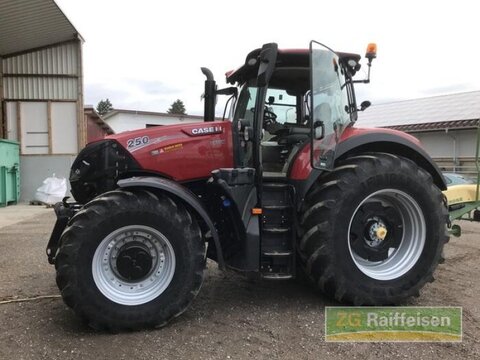 <strong>Case IH Optum 250 CV</strong><br />