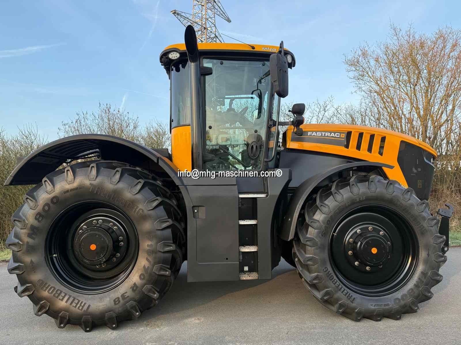JCB 8330 3