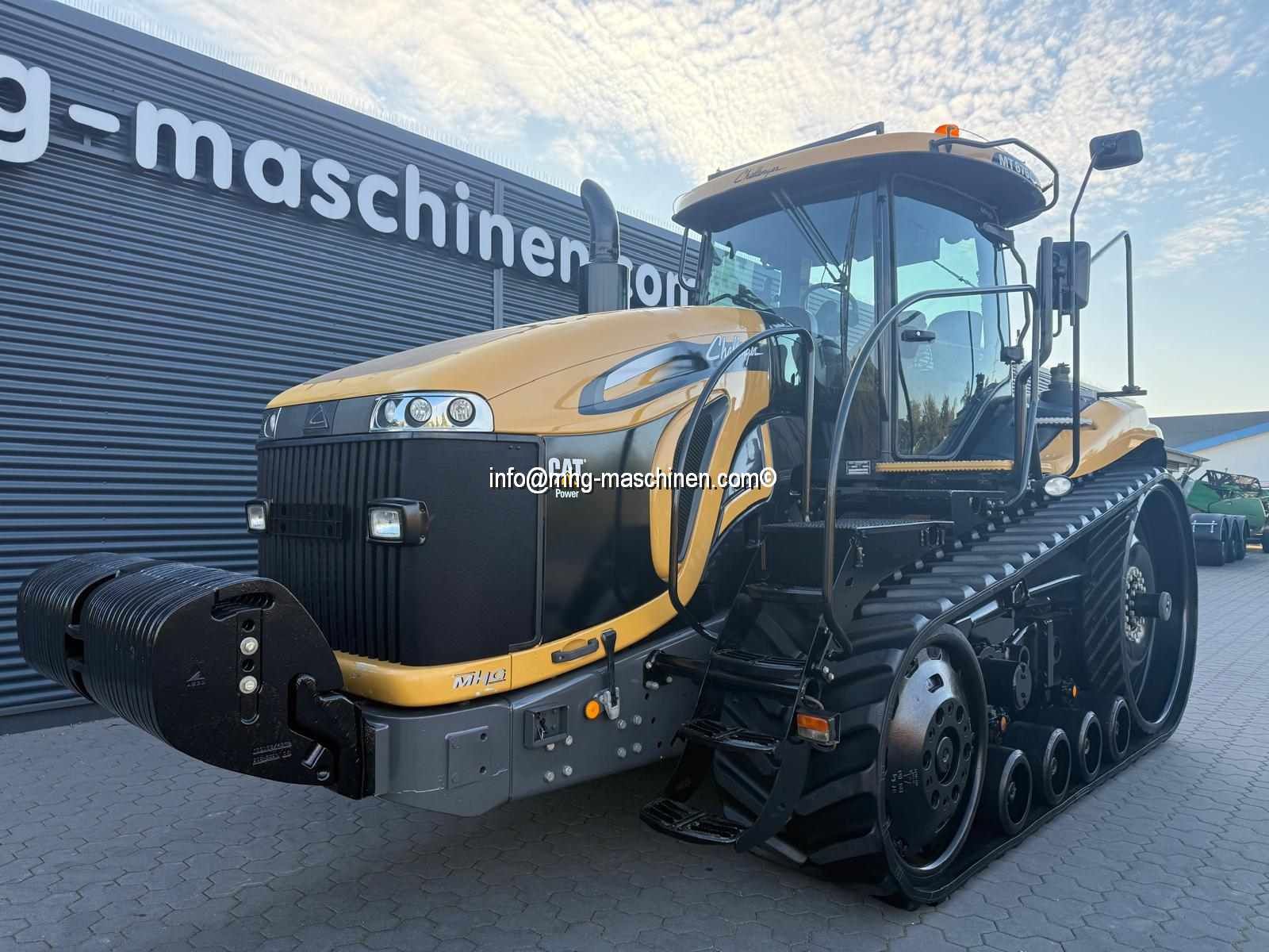 Challenger MT875C 1