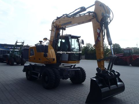 Liebherr A914 Compact 