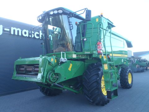 <strong>John Deere T670</strong><br />