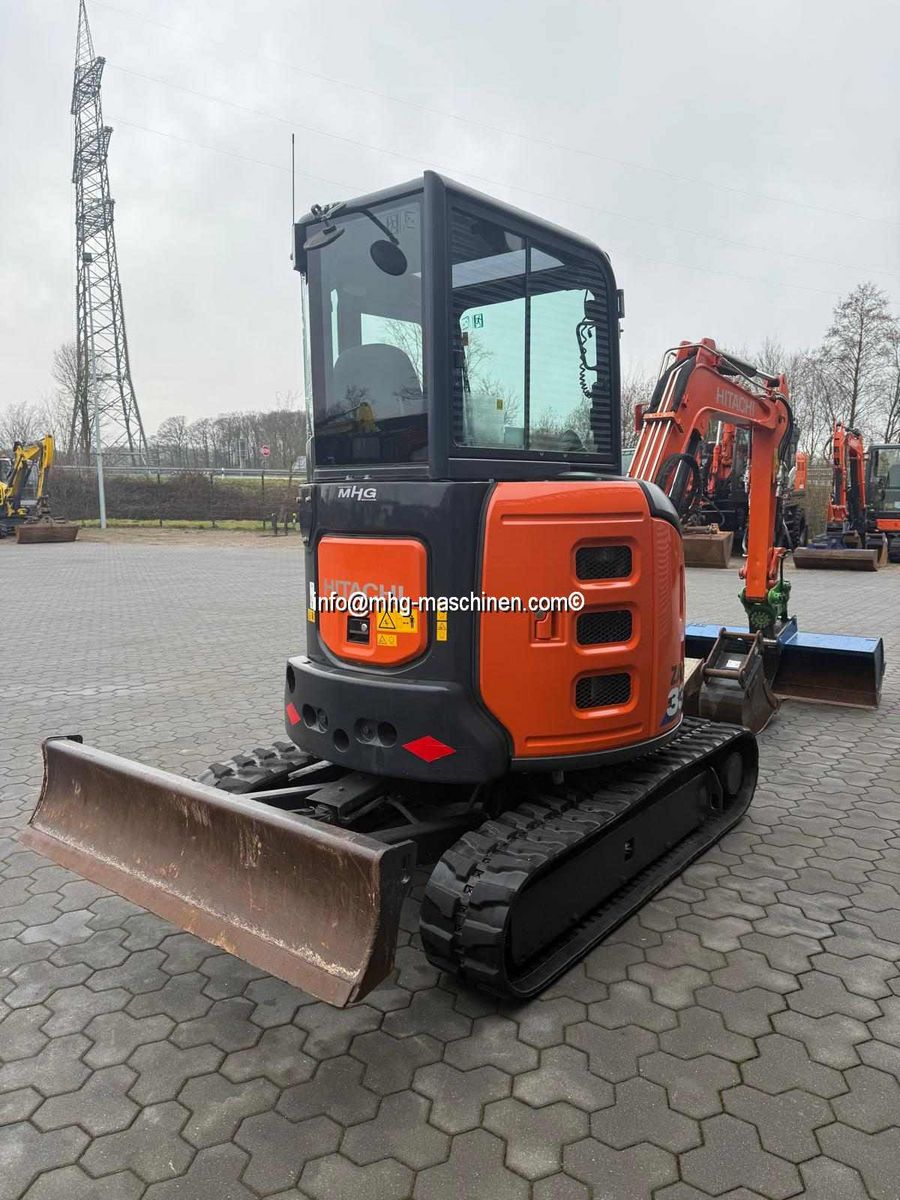 Hitachi Hitachi ZX33U-5 Kettenbagger nur 1453 h 3
