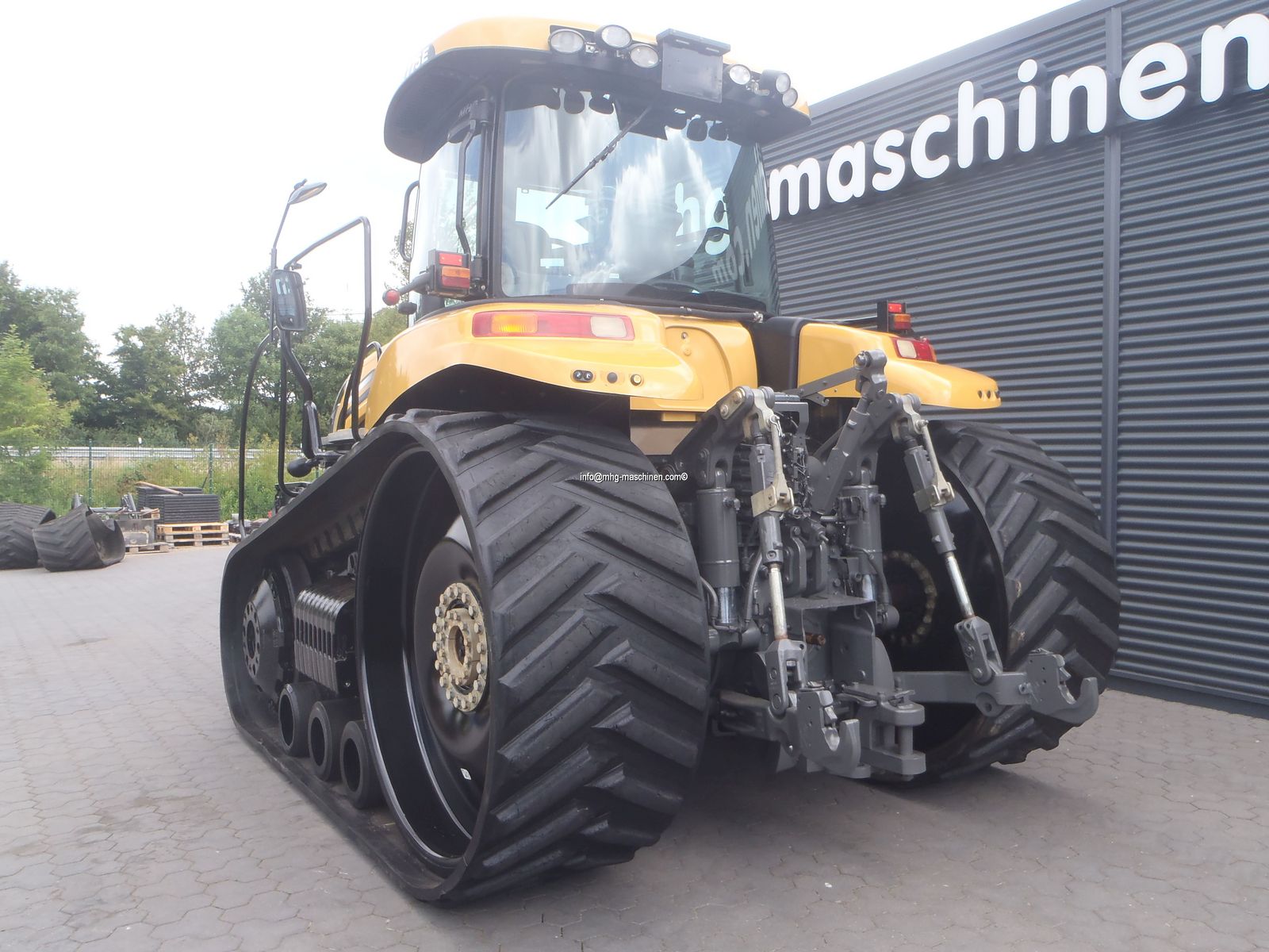 Challenger MT775E 3