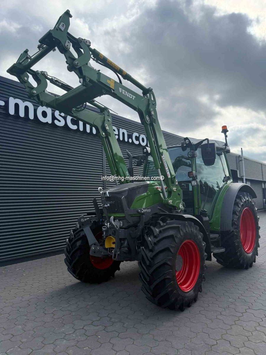 Fendt 211 Vario 1