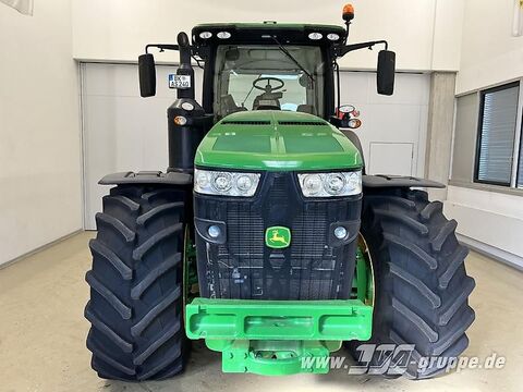 John Deere 8270R 3