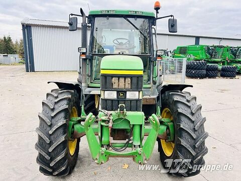 John Deere 6910 3