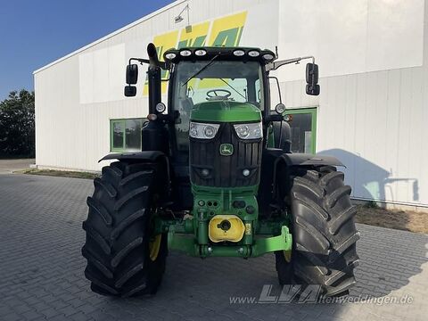 John Deere 6215R 3
