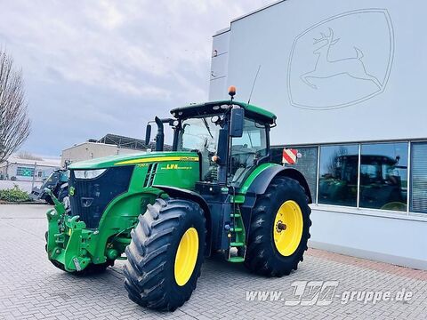 John Deere 7310R 2