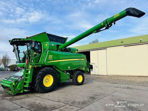 John Deere T660