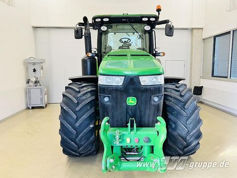 John Deere 8310R 3