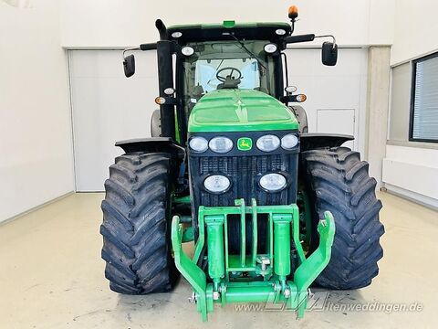 John Deere 8320R 3
