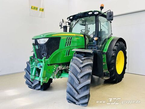 John Deere 6210R