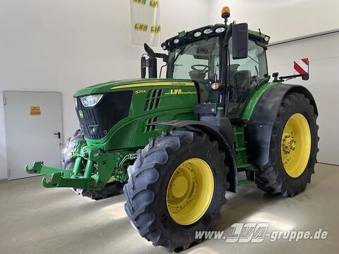 John Deere 6215R 3