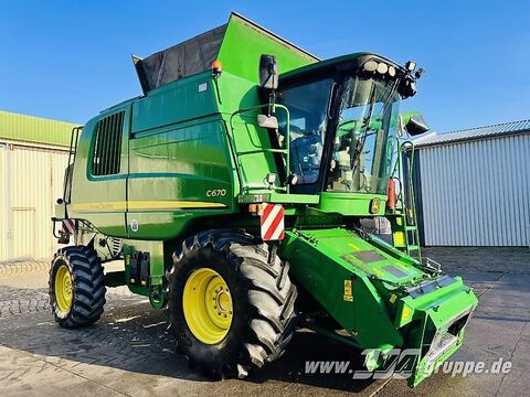 John Deere C670 3