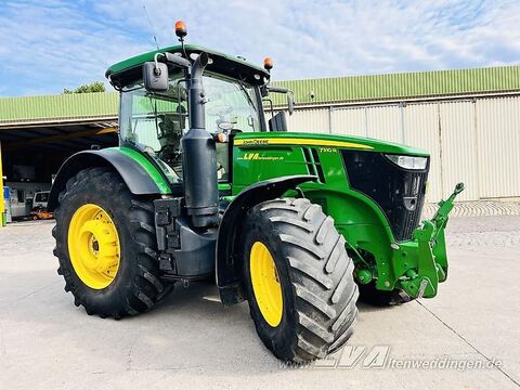John Deere 7310R 2