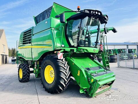 John Deere W660