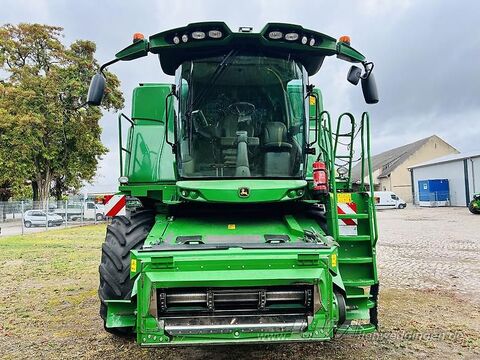 John Deere T660 2