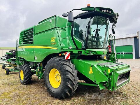 John Deere T660 3