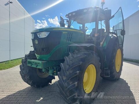 John Deere 6210R 1