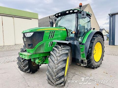 John Deere 6210R