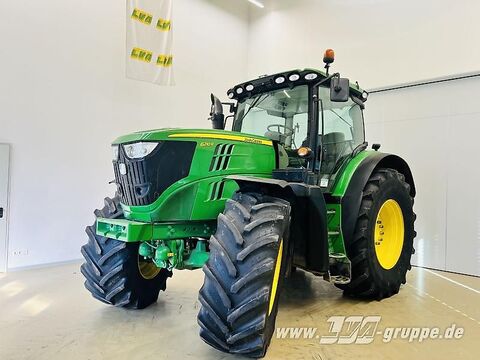 John Deere 6210R