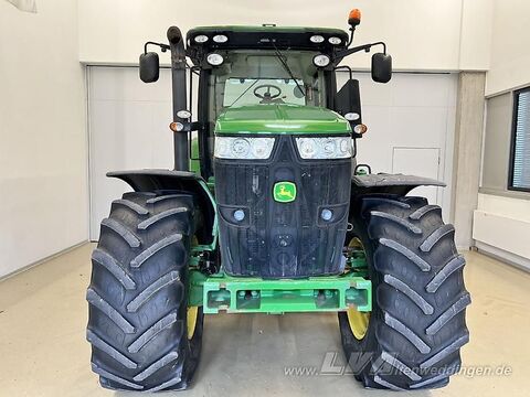 John Deere 7230R 3