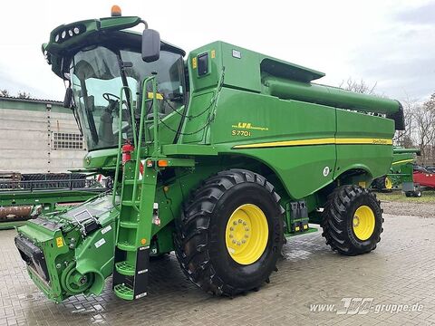 John Deere S770 ProDrive