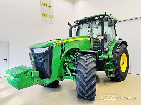 John Deere 8285R