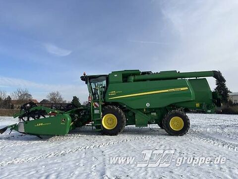 John Deere W550