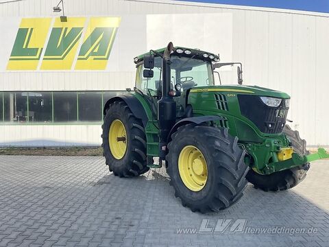 John Deere 6215R 1
