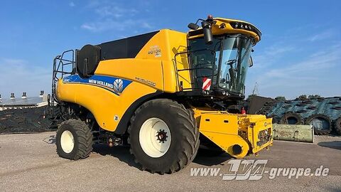 New Holland CR9.90 2