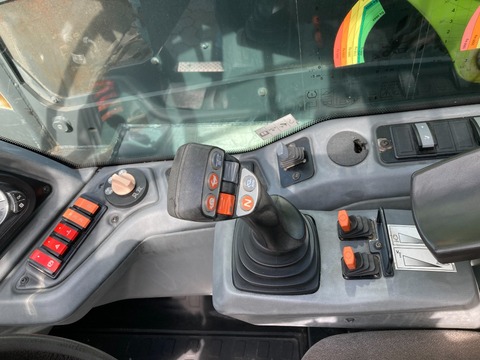 4551-04d4d944d2b3706928f87d548a35de77-5937453